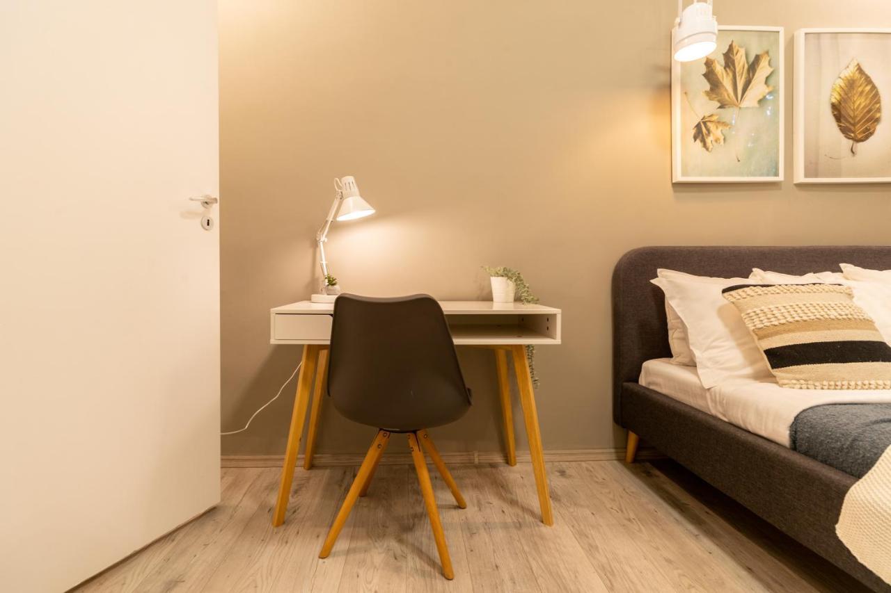 Ideal Stay: Spacious 2Br Apt Near Calea Victoriei 布加勒斯特 外观 照片
