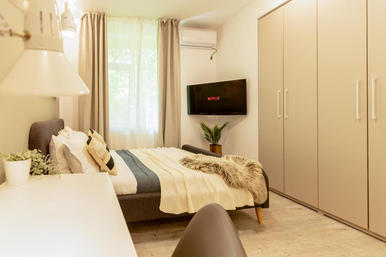 Ideal Stay: Spacious 2Br Apt Near Calea Victoriei 布加勒斯特 外观 照片