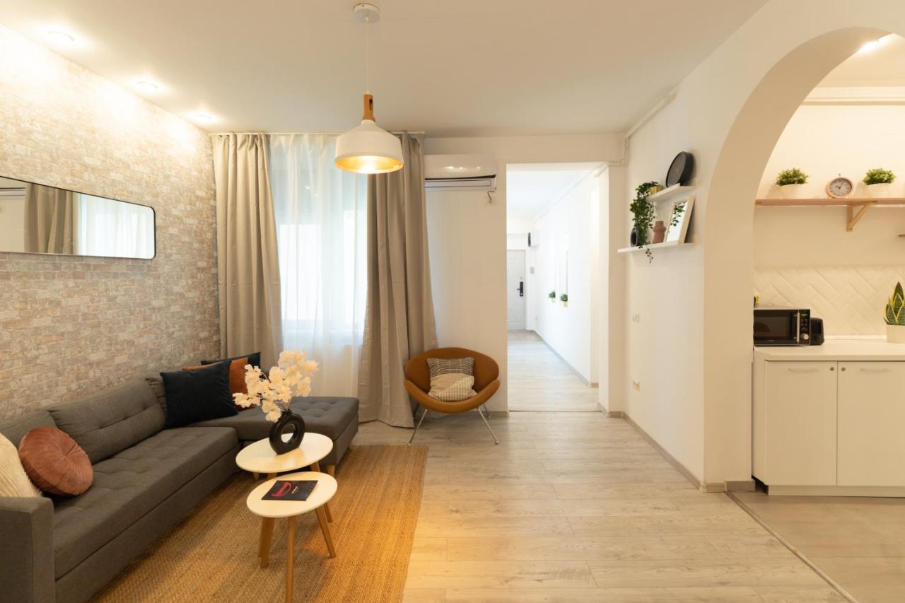 Ideal Stay: Spacious 2Br Apt Near Calea Victoriei 布加勒斯特 外观 照片